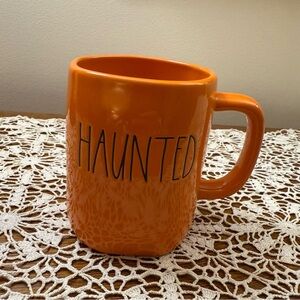 Rae Dunn Halloween “Haunted” Mug, New Condition